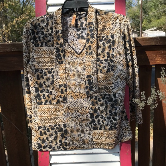 CINQ Animal Print Blouse Size Small - Picture 1 of 12